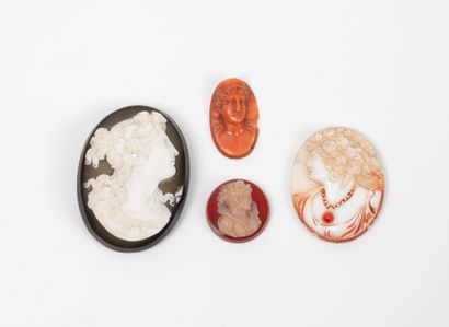 Lot of cameos on hard stones and red coral*...