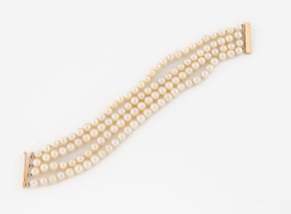 Bracelet with four rows of white cultured...
