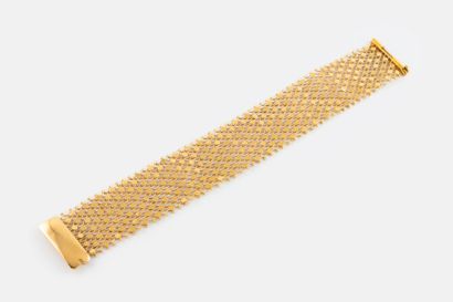 Beau bracelet ruban en or jaune (750) à maille...