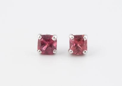 Pair of white gold (750) earrings set with...