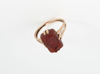 Rose gold (585) ring centered with an intaglio...