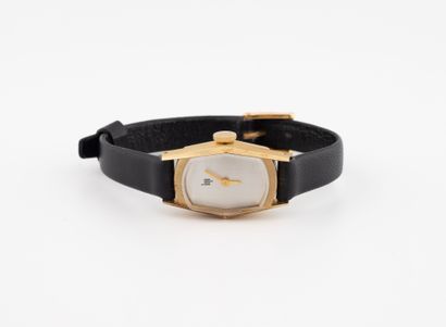 LIP
Ladies' wristwatch in yellow gold (750),...