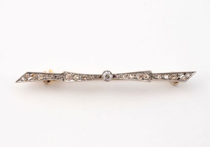 Broche barrette en or jaune et gris (750)...