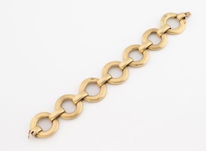 Yellow gold (750) bracelet formed of circles...