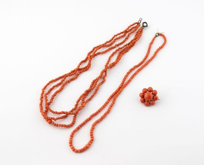 Lot de bijoux en corail (Corallium spp) (Corallidae...