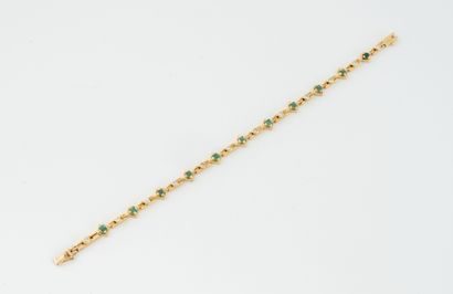 Line bracelet in yellow gold (750) with diamond...