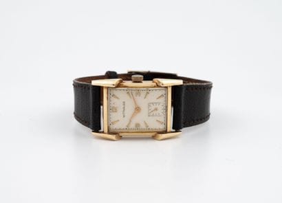 WITTNAUER - LONGINES
Men's wristwatch in...