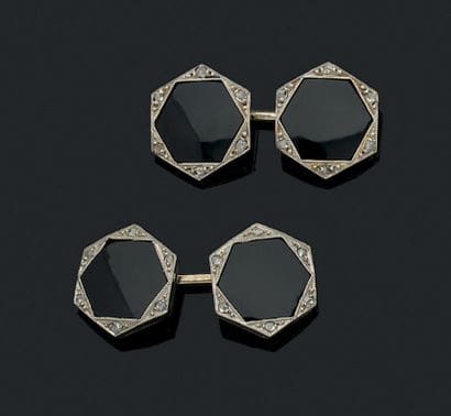 Paire de boutons de manchette en or gris...