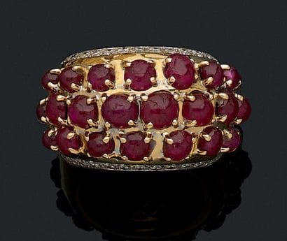 Important and amusing yellow gold (750) band...