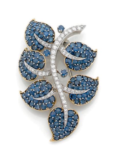 VAN CLEEF & ARPELS, New York
Elegant lapel...