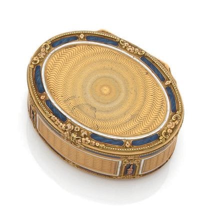 HANAU, vers 1770-1780
Oval snuffbox in two-tone...
