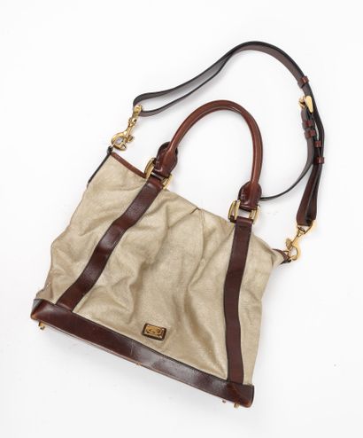BURBERRY
Bag in gold canvas and smooth brown...