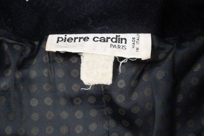 PIERRE CARDIN
Loose-fitting, navy-blue wool...