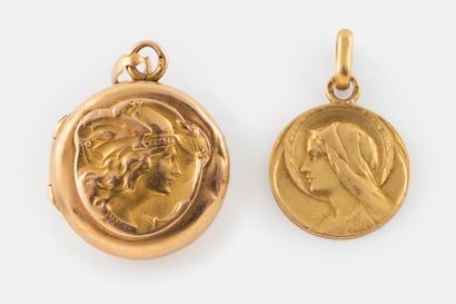 Two pendants in yellow gold (750) including...