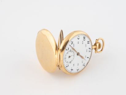 Pocket watch in yellow gold (750) with plain...