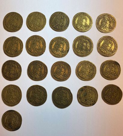 FRANCE
Lot of 21 Louis XIV metal tokens.
Scratches,...