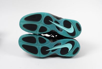 NIKE, Foamposite Dark Obsidian
Pair of Nike,...
