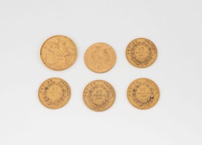 FRANCE, ANGLETERRE
Lot of gold coins including:
-...