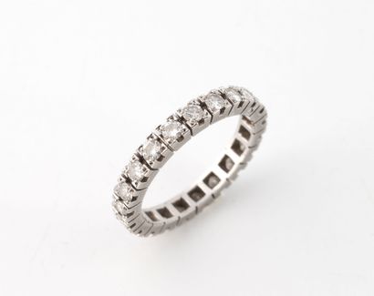 American wedding band in platinum (850) set...