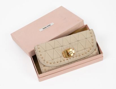 MIU MIU
Beige quilted leather wallet with...