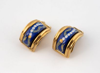 HERMES
Pair of curved ear clips in gilded...