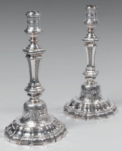 Antoine-François HANAPIER
Paire de flambeaux...