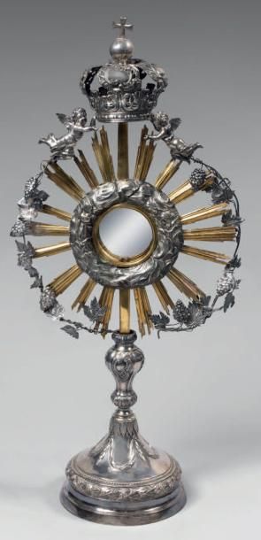 Ostensoir en argent et métal doré, posant...