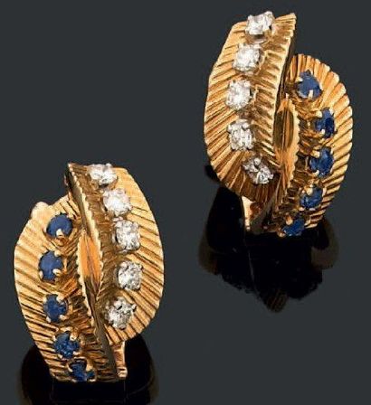 VAN CLEEF & ARPELS
Paire de clips d'oreilles...