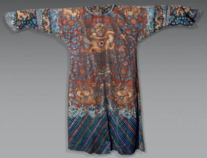 Chine XIXème siècle
Robe en soie brodée,...