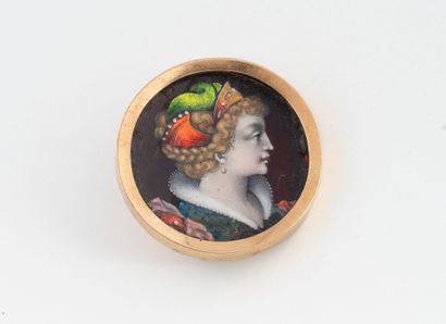 Brooch in yellow gold (750) centered on an...