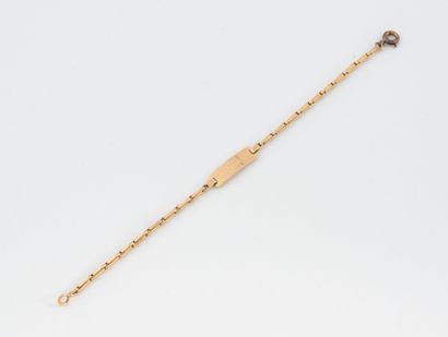 Child's curb chain in yellow gold (750) with...