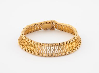 Articulated bracelet in yellow gold (750)...