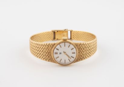 LIP
Small ladies' watch in yellow gold (750)...