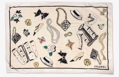 CHANEL
Towelling bath sheet patterned with...