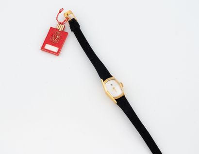 LIP
Ladies' wristwatch in yellow gold (750)...