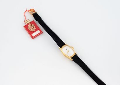 LIP
Ladies' wristwatch in yellow gold (750)...