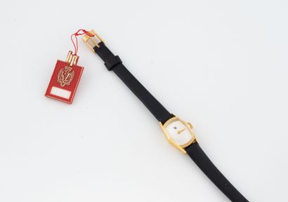 LIP
Ladies' wristwatch in yellow gold (750),...