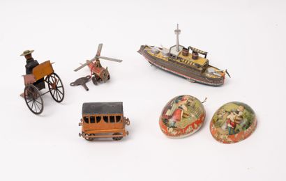 Small toys in painted or lithographed sheet...