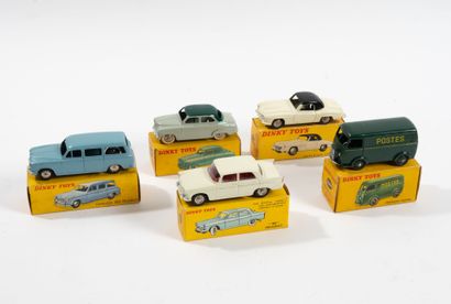 DINKY TOYS FRANCE
Lot including :
-Postal...