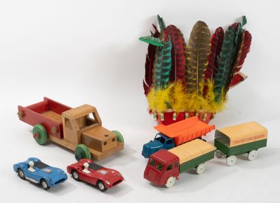 Lot of various toys including:
-A farm.
-A...