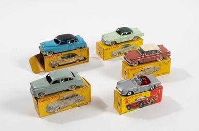 DINKY TOYS FRANCE
Lot including :
-Buick...