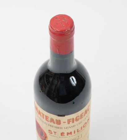 CHÂTEAU FIGEAC
1 bouteille, 1982.
1er GCC...