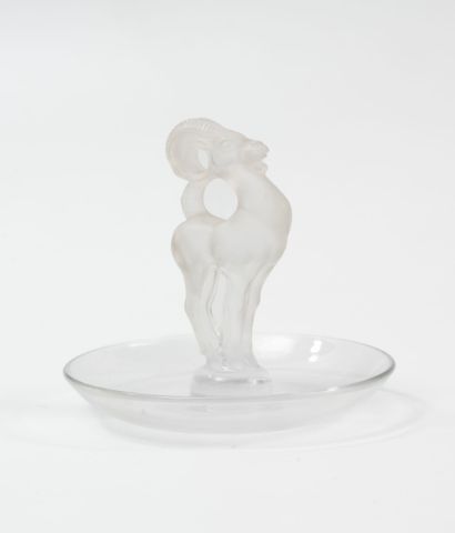 LALIQUE FRANCE
Baguier en cristal moulé pressé...