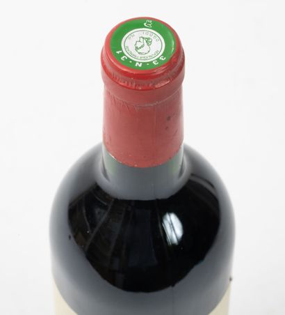 CHÂTEAU LA FLEUR DE PETRUS
1 bouteille, 2000.
Pomerol.
Niveau...