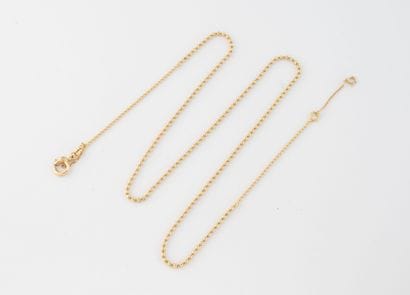 Necklace in yellow gold (750) adorned with...