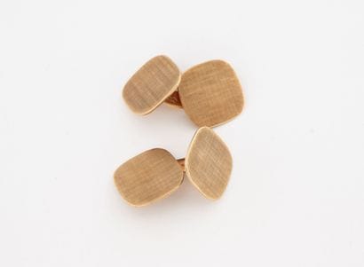Pair of yellow gold (min. 585) cufflinks...