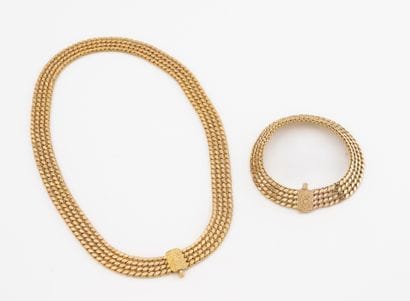 Yellow gold (585) ribbon link set comprising...