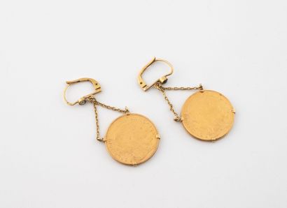 Pair of yellow gold (750) dormeuses holding...