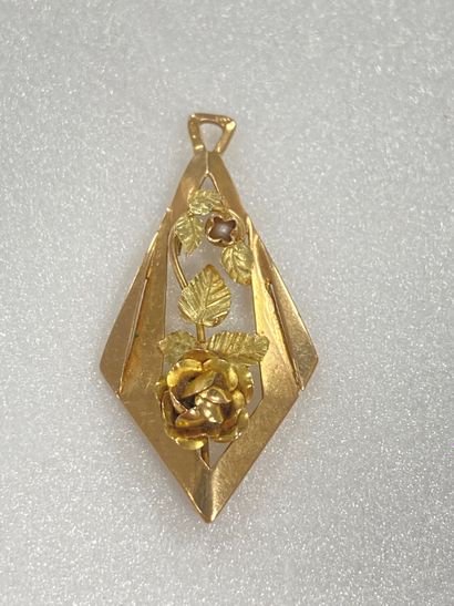 Yellow and rose gold (750) openwork diamond-shaped...