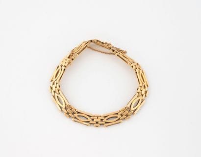 Articulated bracelet in yellow gold (750)...